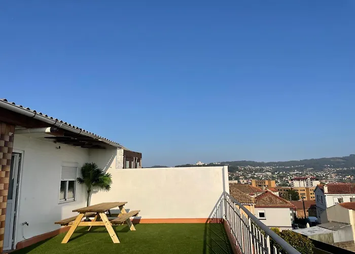 Terraza De Ciudad, Familly * Vigo